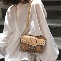 TrendyNelly™ Chains On Shoulder Transparent Handbag