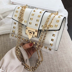 TrendyNelly™ Chains On Shoulder Transparent Handbag